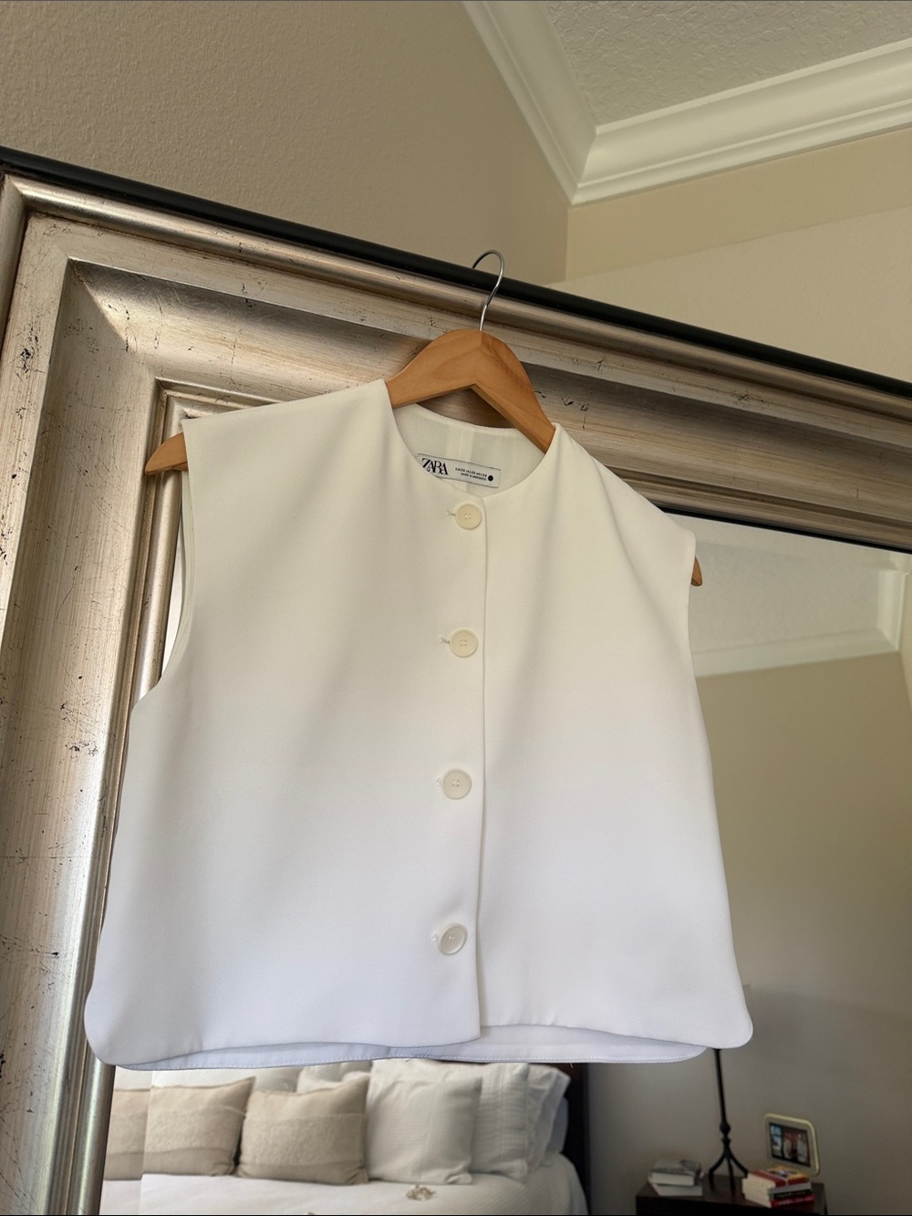 Zara Ivory Sleeveless Button-Front Vest